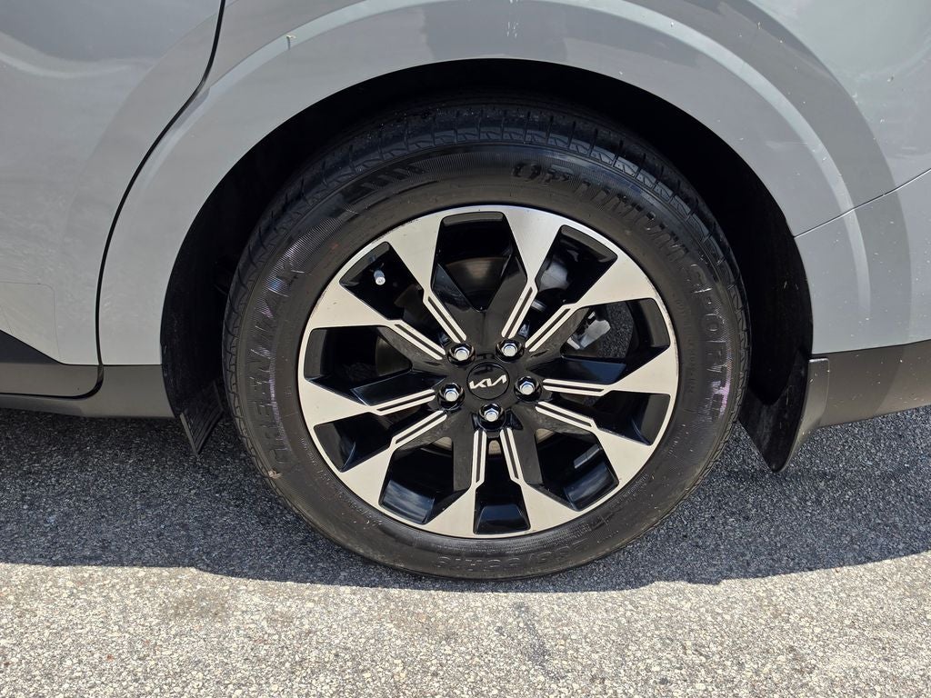 2023 Kia Carnival EX