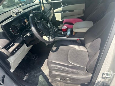 2023 Kia Carnival EX