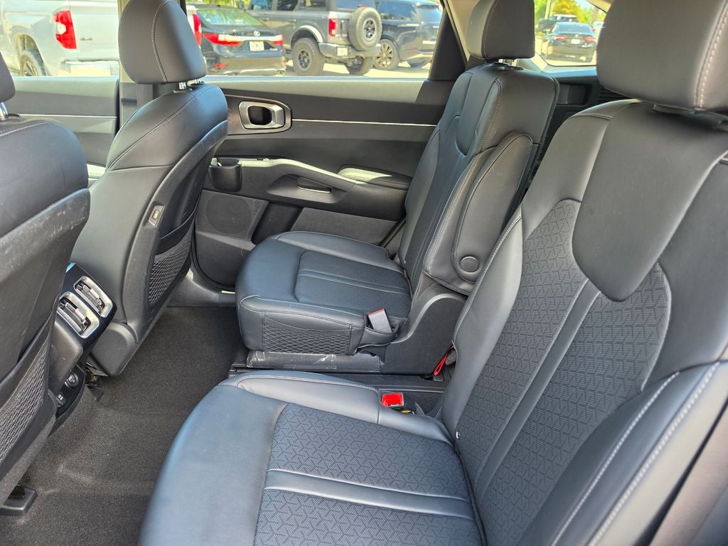 2022 Kia Sorento Hybrid S