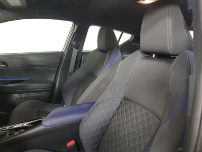 2022 Toyota C-HR XLE