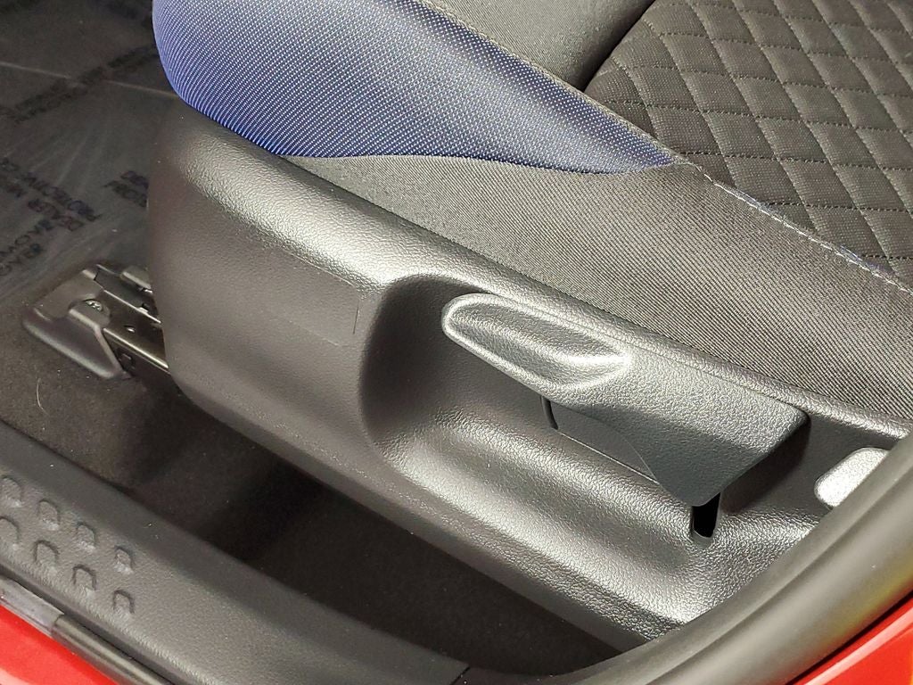 2022 Toyota C-HR XLE