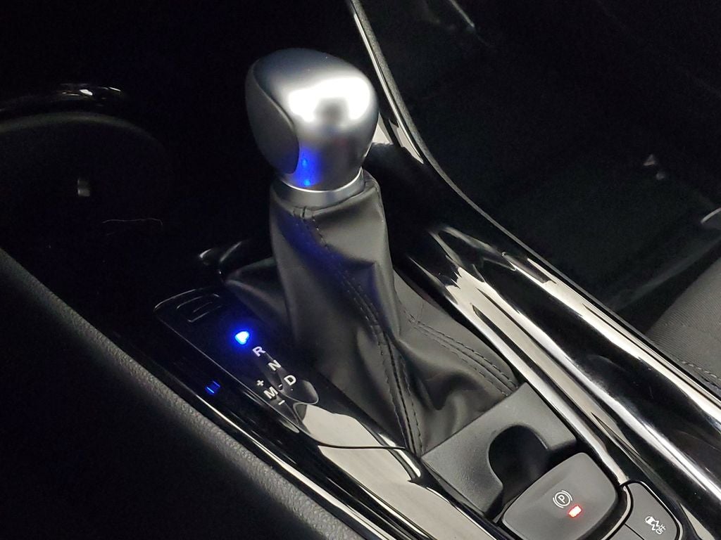 2022 Toyota C-HR XLE