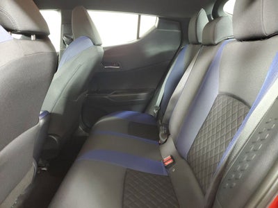 2022 Toyota C-HR XLE