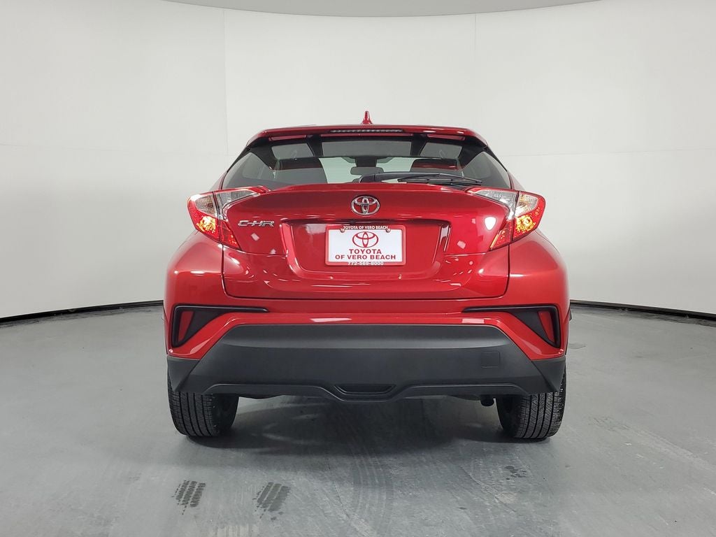 2022 Toyota C-HR XLE