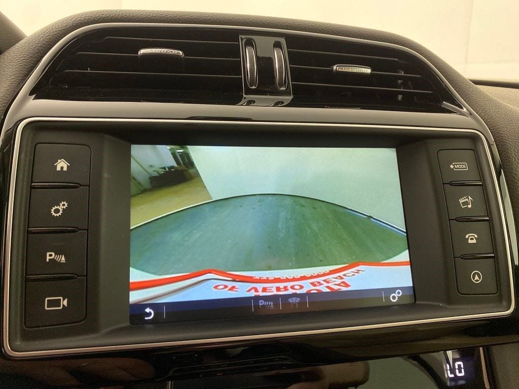 2018 Jaguar F-PACE 25t Prestige