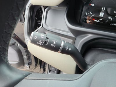 2023 Land Rover Defender 110 X-Dynamic SE