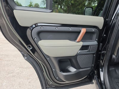 2023 Land Rover Defender 110 X-Dynamic SE