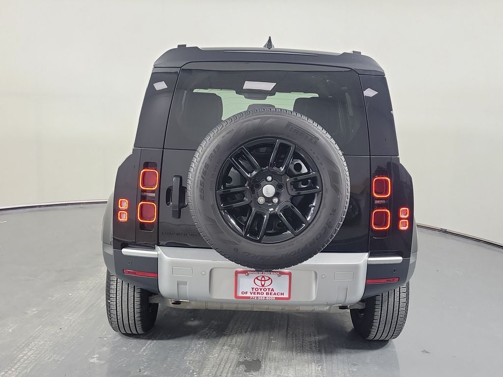 2025 Land Rover Defender 110 S