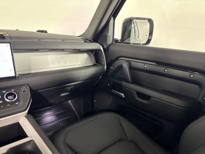 2025 Land Rover Defender 110 S