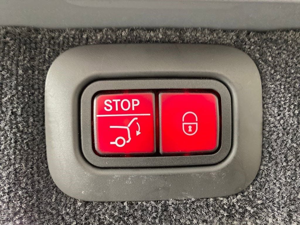 2024 Aston Martin DBX 707