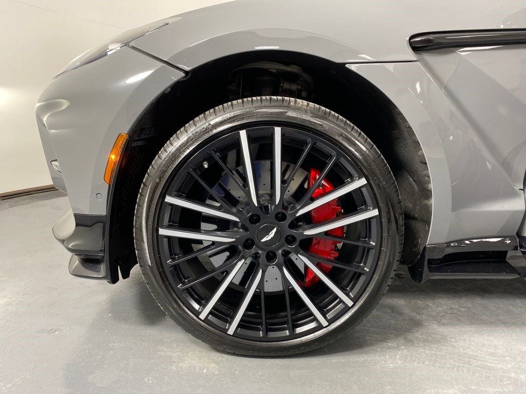 2024 Aston Martin DBX 707