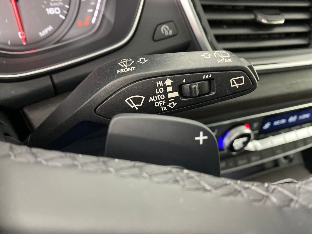 2024 Audi Q5 40 Premium quattro