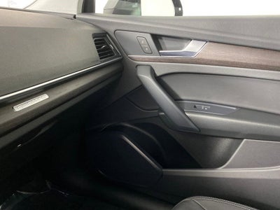 2024 Audi Q5 40 Premium quattro