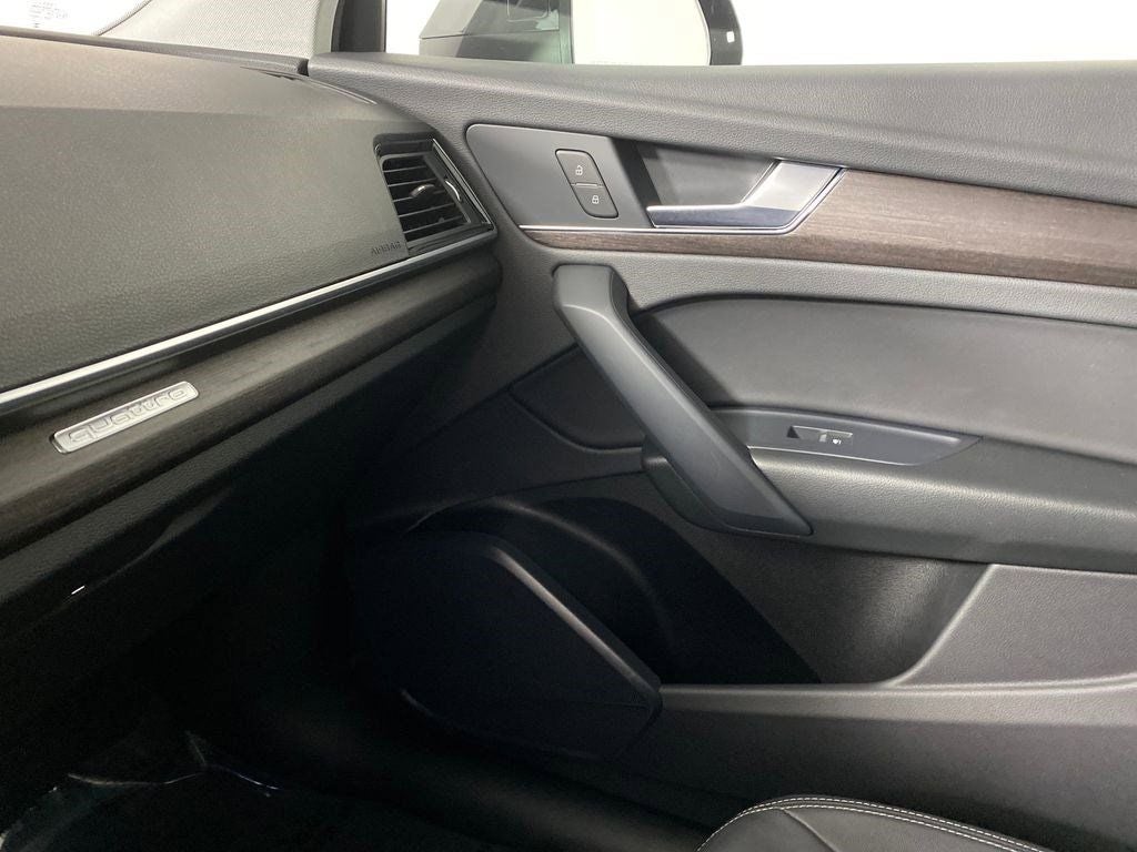 2024 Audi Q5 40 Premium quattro