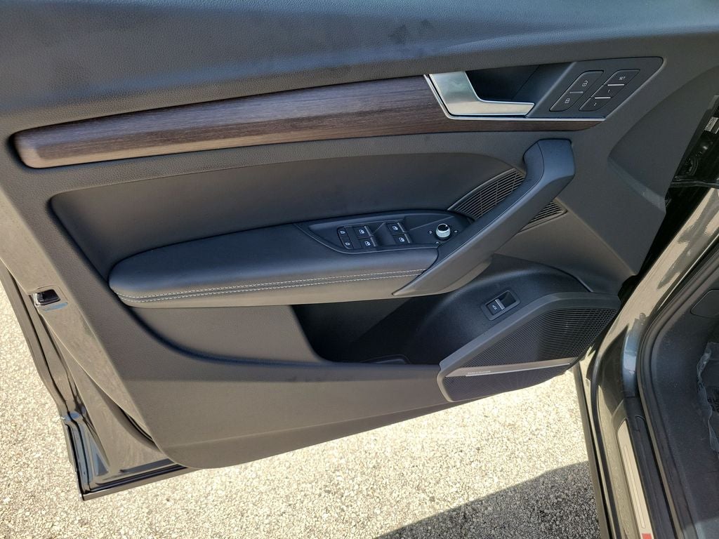 2022 Audi Q5 45 S line Premium quattro
