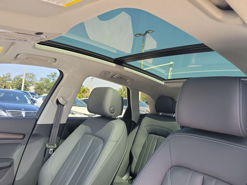 2022 Audi Q5 45 S line Premium quattro
