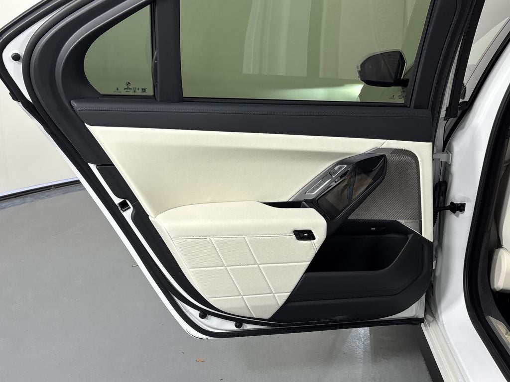 2024 BMW 7 Series 760i xDrive