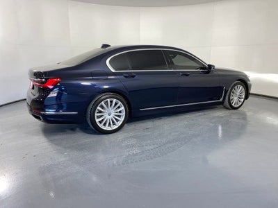 2020 BMW 7 Series 740i