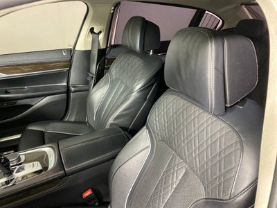 2020 BMW 7 Series 740i