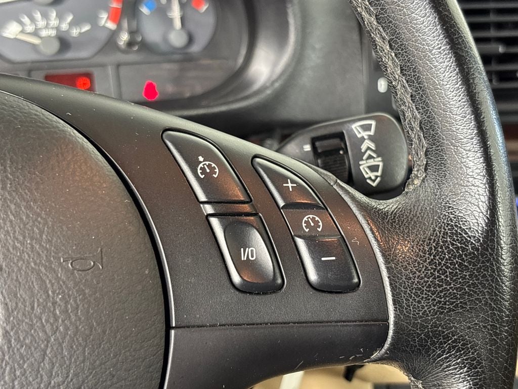 2002 BMW 3 Series 325Ci