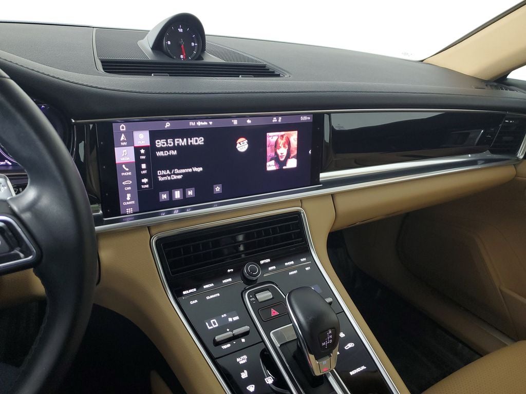 2021 Porsche Panamera 4