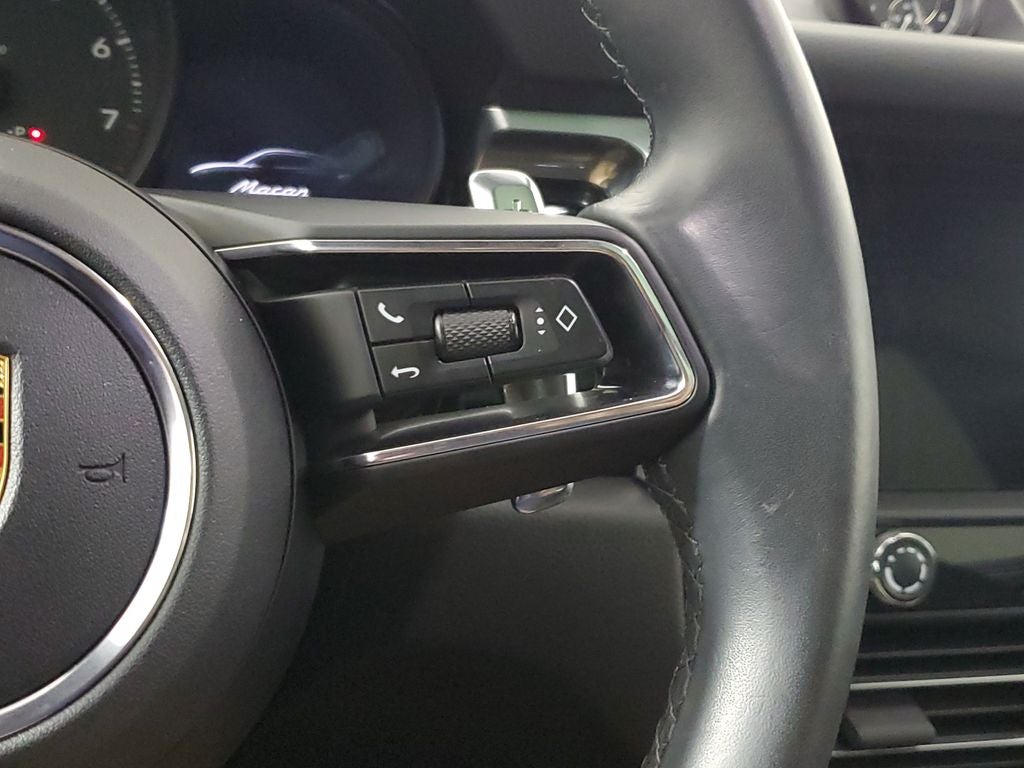 2023 Porsche Macan Base