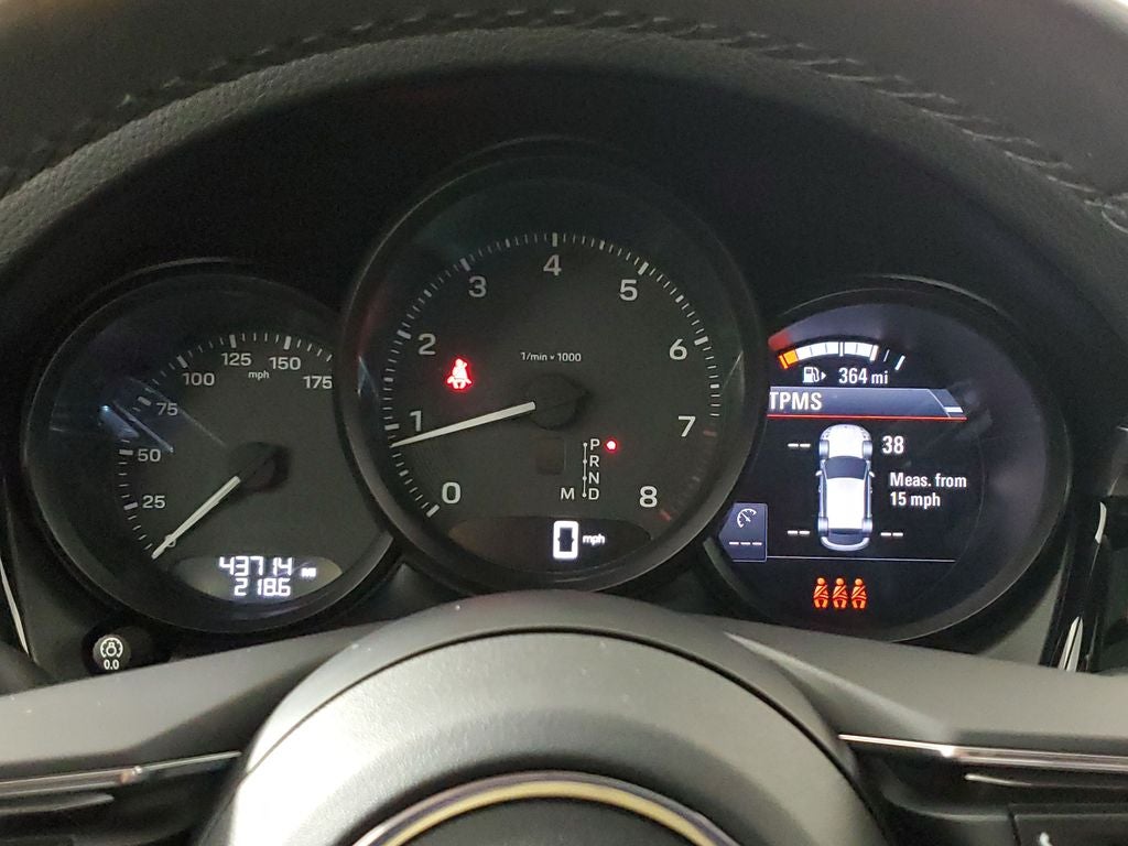 2023 Porsche Macan Base