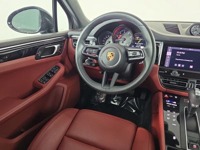 2023 Porsche Macan Base