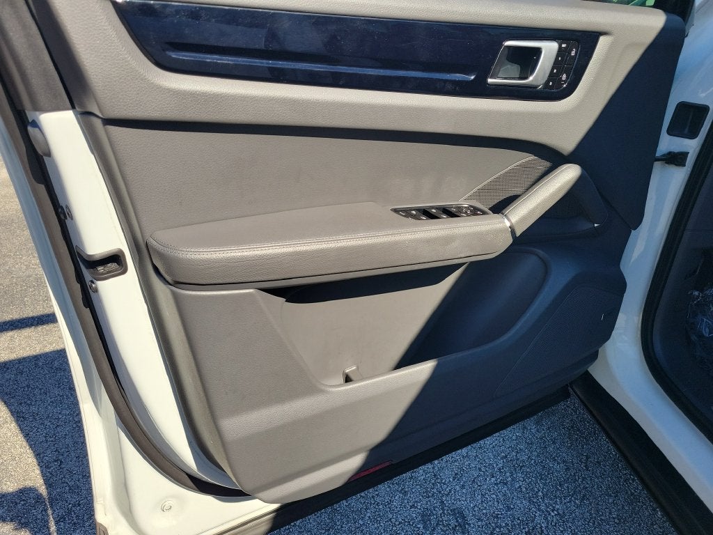 2019 Porsche Cayenne Base