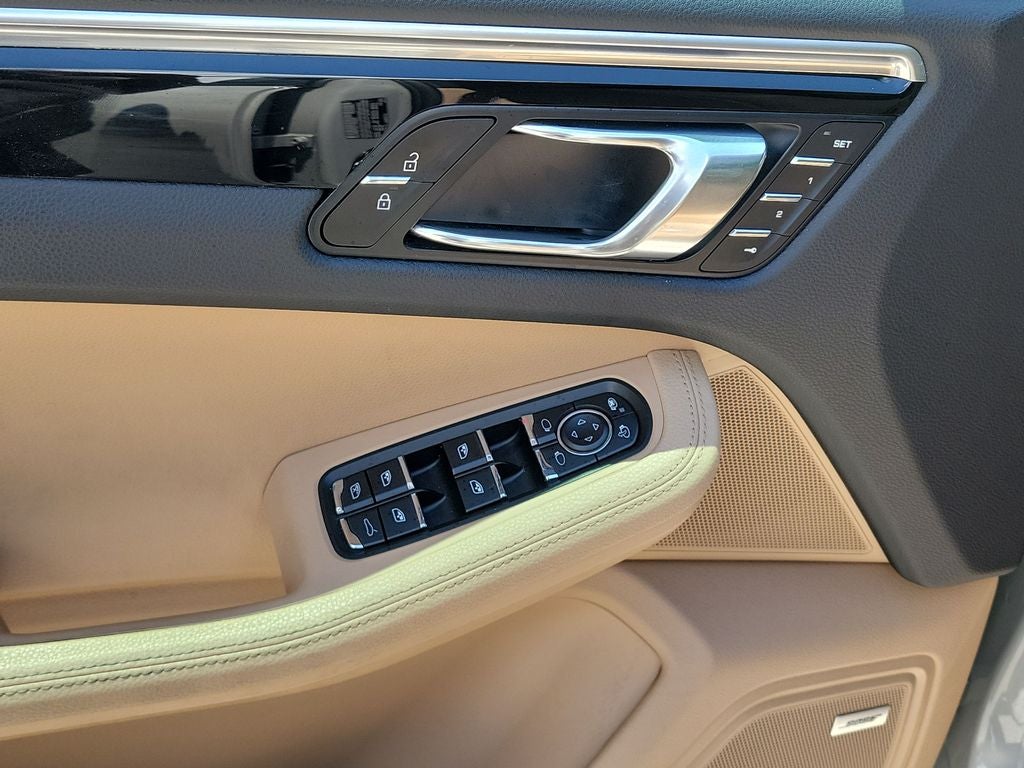 2020 Porsche Macan S