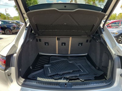 2020 Porsche Macan S