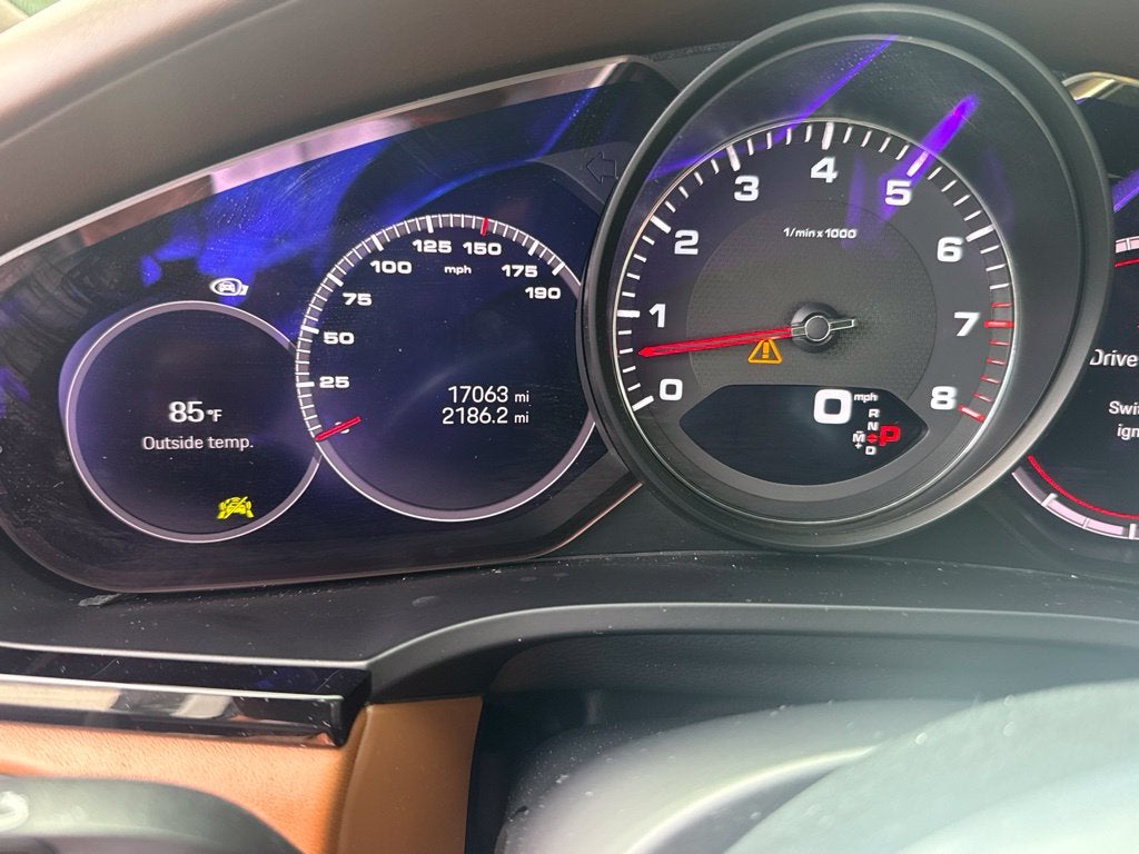 2022 Porsche Cayenne S Platinum Edition