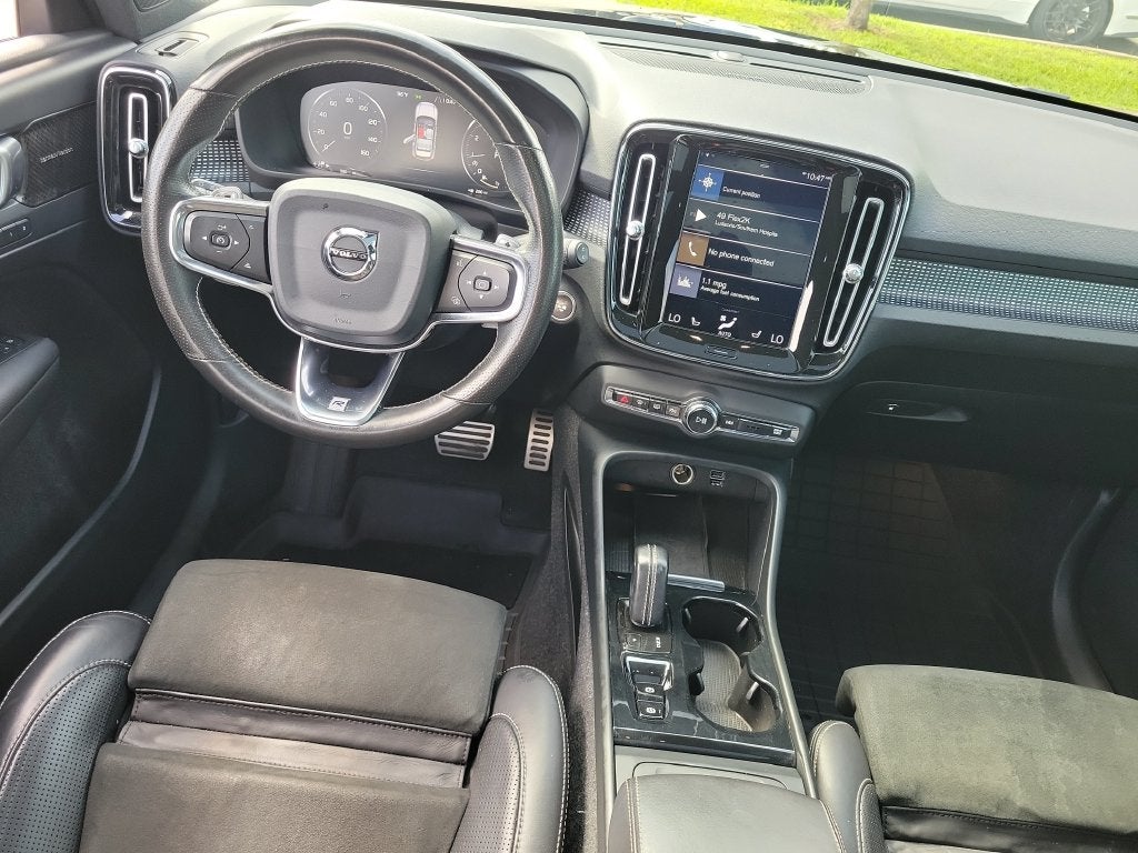 2019 Volvo XC40 R-Design