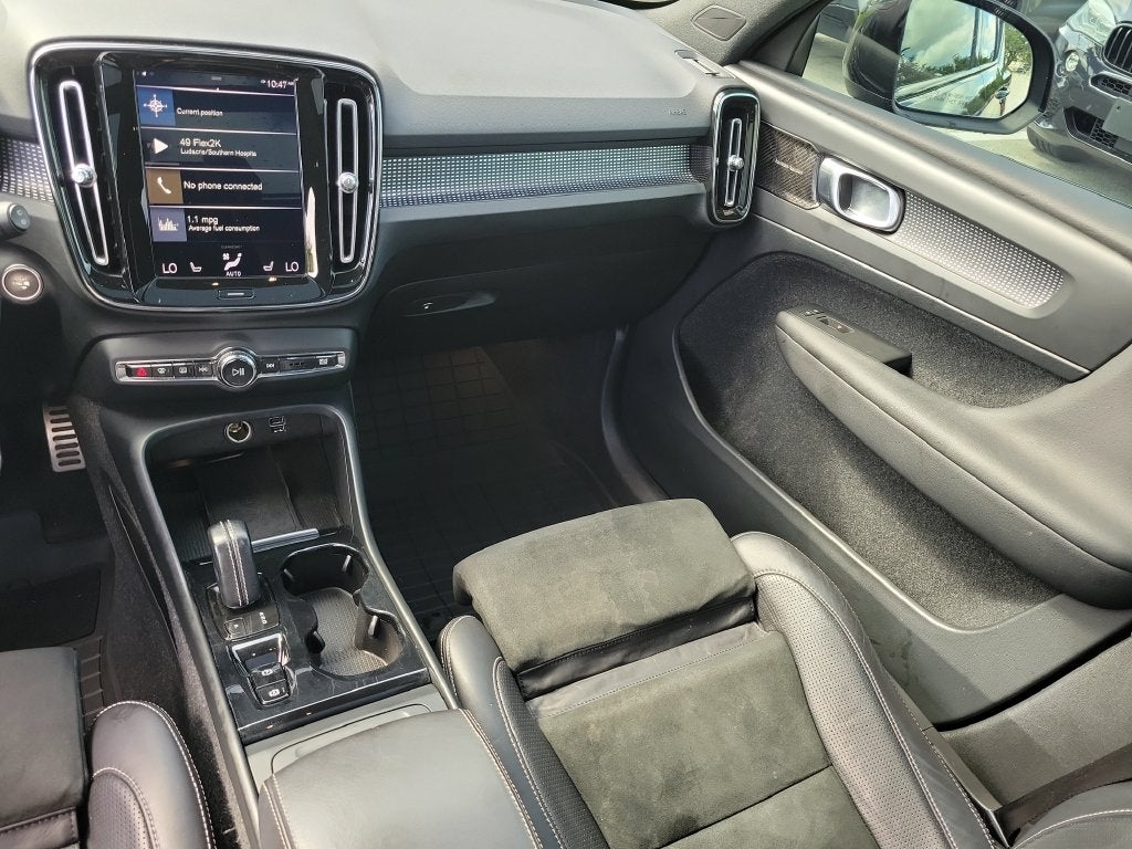 2019 Volvo XC40 R-Design