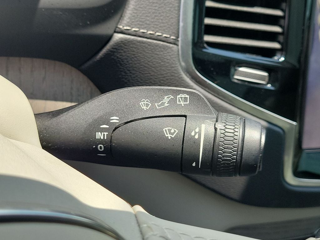 2024 Volvo XC90 Recharge Plug-In Hybrid Ultimate