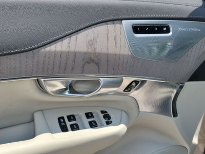 2024 Volvo XC90 Recharge Plug-In Hybrid Ultimate
