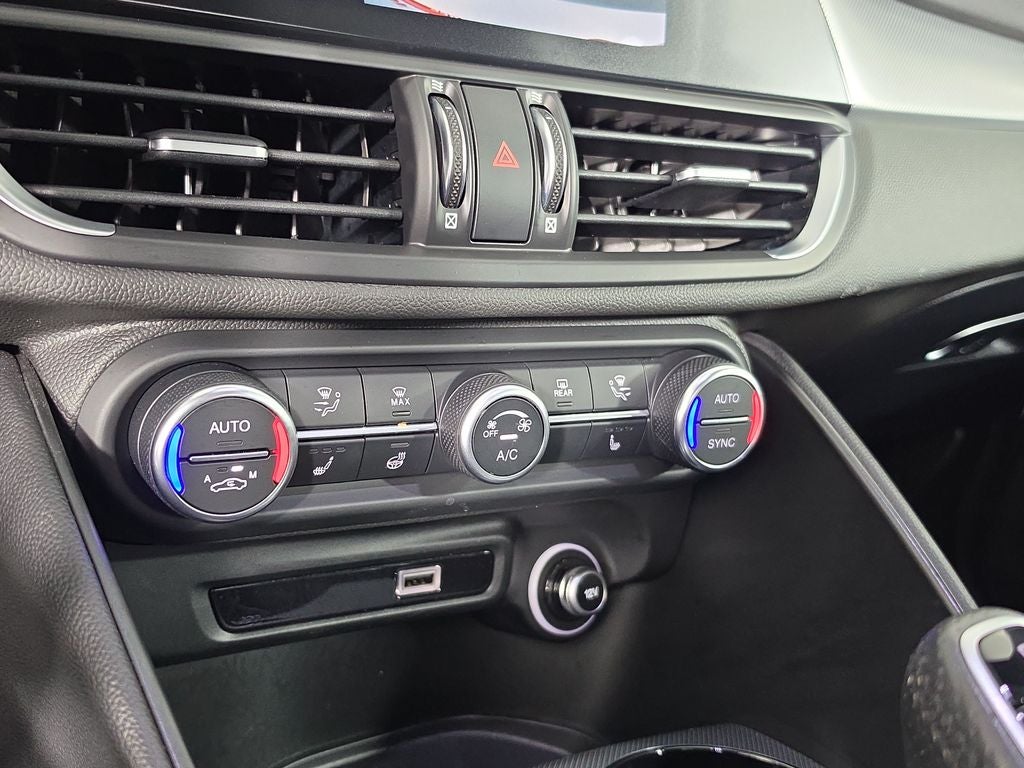 2024 Alfa Romeo Giulia Ti