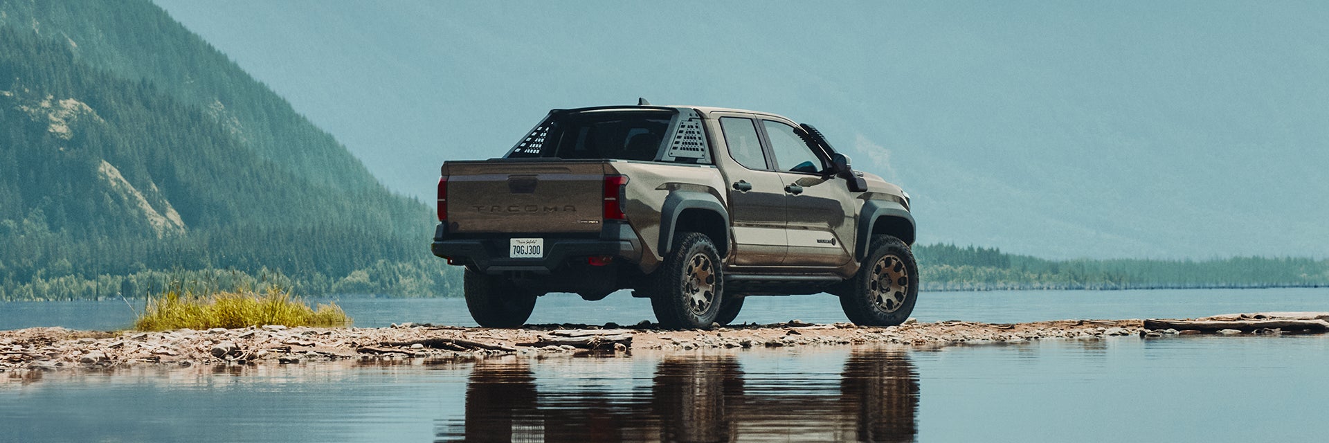 2026 Toyota Tacoma vs Chevrolet Colorado Comparison