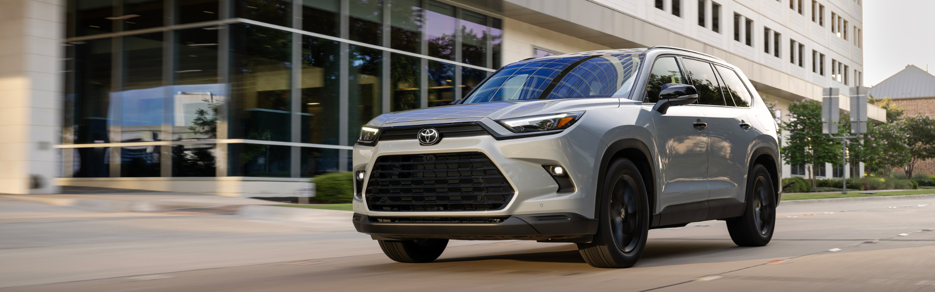 2026 Toyota Grand Highlander vs Toyota Highlander Comparison